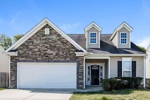 240 Haywood Ln, Clayton, NC 27527