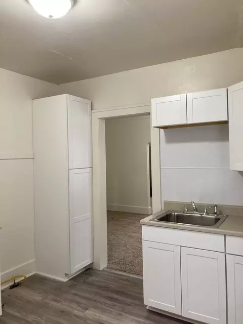 817 W Nebraska Ave, Peoria, IL 61604