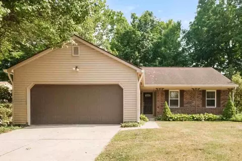 4419 Deerview Ct, Indianapolis, IN 46268