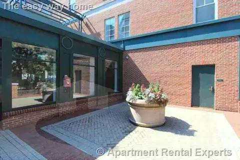 632 Massachusetts Ave #519, Cambridge, MA 02139