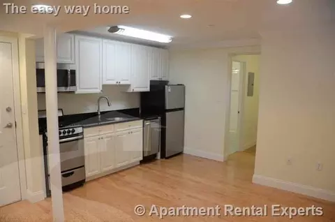 3 Langdon St #B, Cambridge, MA 02138