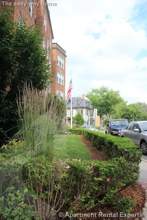 3 Langdon St #4, Cambridge, MA 02138