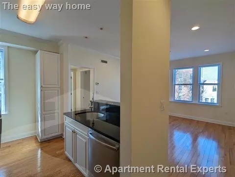 3 Chauncy St #18, Cambridge, MA 02138