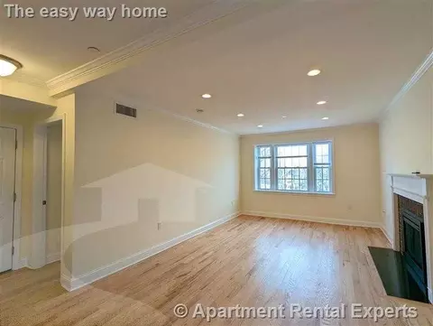 55 Langdon St #5, Cambridge, MA 02138