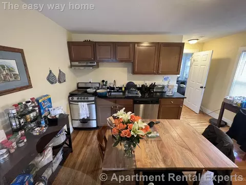 5 Blake St #7, Cambridge, MA 02140