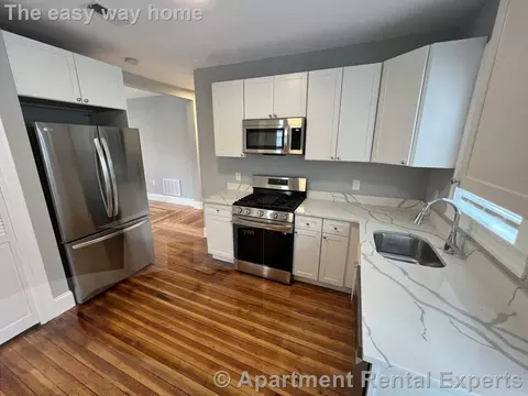 33 Hancock St #3, Somerville, MA 02144