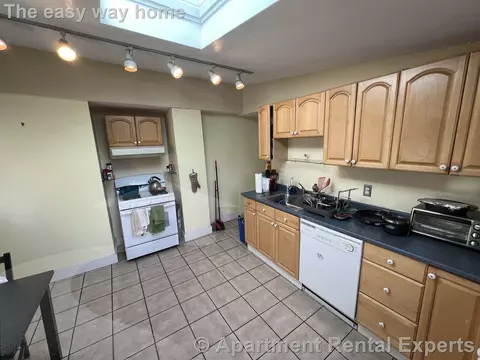 639 Somerville Ave #2, Somerville, MA 02143