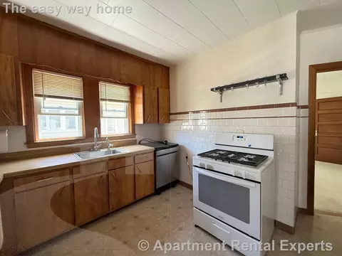 105 Bromfield Rd #2, Somerville, MA 02144