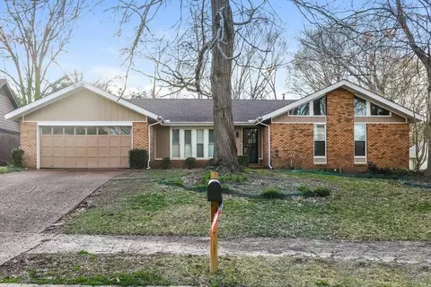 2209 Burlingate Dr, Memphis, TN 38016