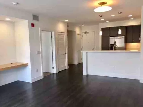 1595 Pacific Ave #307, San Francisco, CA 94109
