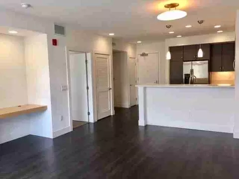 1595 Pacific Ave #307, San Francisco, CA 94109