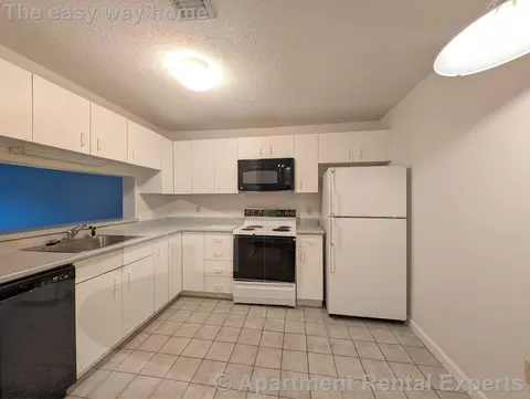 175 Beacon St #303, Somerville, MA 02143