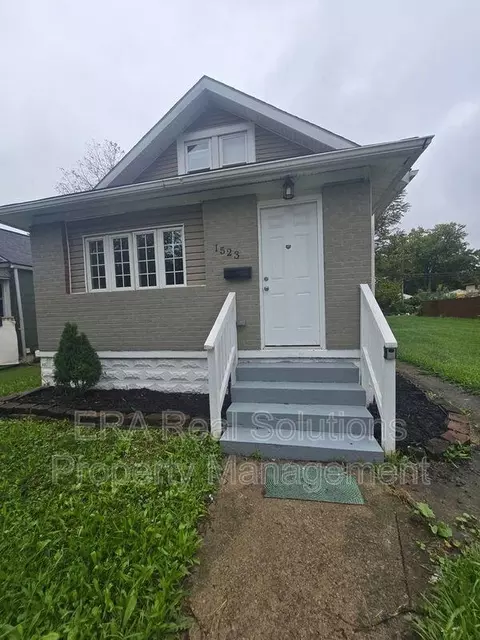 1523 E 26th Ave, Columbus, OH 43211