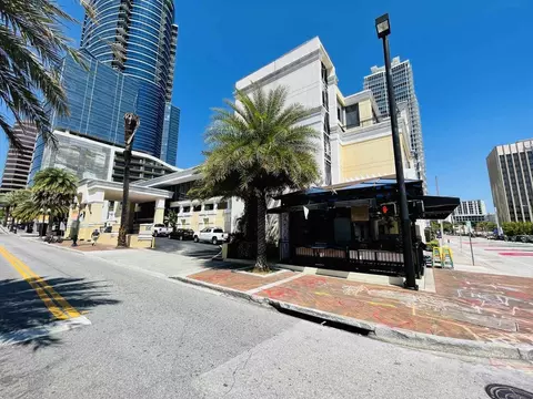 151 E Washington St #403, Orlando, FL 32801