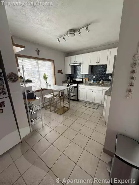 585 Somerville Ave #A, Somerville, MA 02143