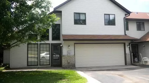 2349 Cottage Dr, Stillwater, MN 55082
