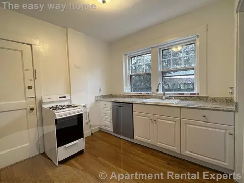 168 Norfolk St #2, Cambridge, MA 02139