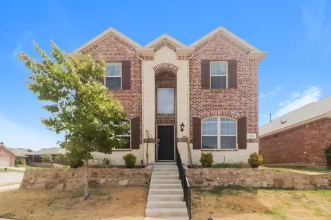 1565 Acmite Ave, Cross Roads, TX 76227