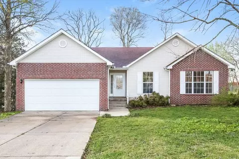 404 Bon Aqua Dr, La Vergne, TN 37086