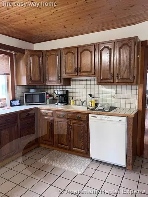 8 Cady Ave, Somerville, MA 02144