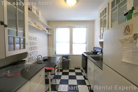 13 Ellery St #4, Cambridge, MA 02138