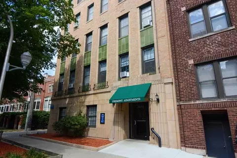 3831 N Fremont St #316, Chicago, IL 60613