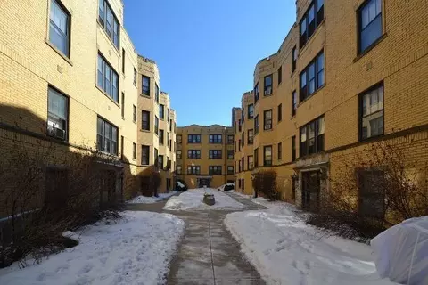 3815 N Greenview Ave #3E, Chicago, IL 60613