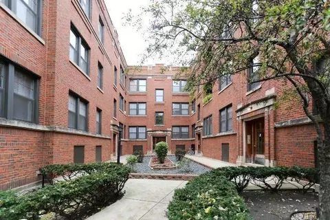 630 W Cornelia Ave #2S, Chicago, IL 60657