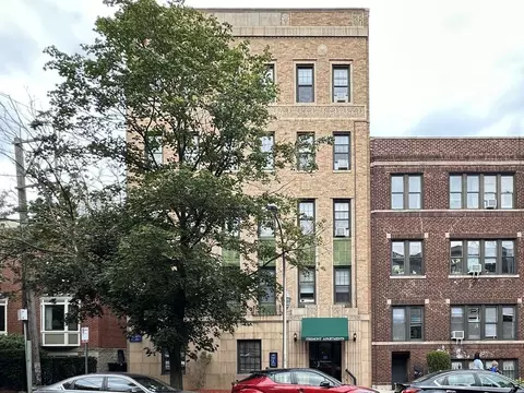 3831 N Fremont St #506, Chicago, IL 60613