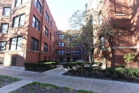 656 W Cornelia Ave #22, Chicago, IL 60657