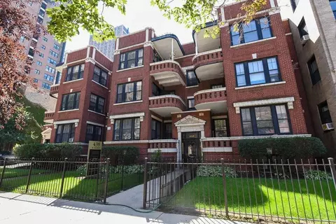 441 W Melrose St #2A, Chicago, IL 60657