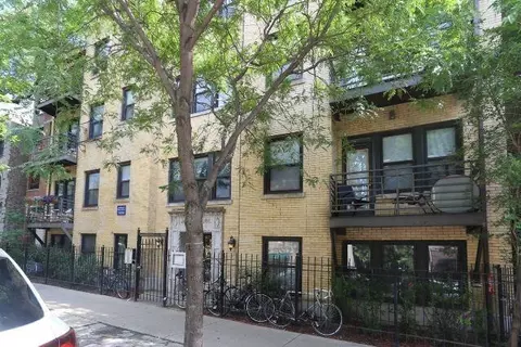 917 W Dakin St #308, Chicago, IL 60613