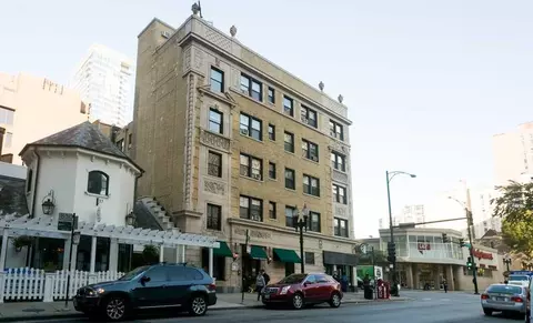 1164 N Dearborn St #415, Chicago, IL 60610