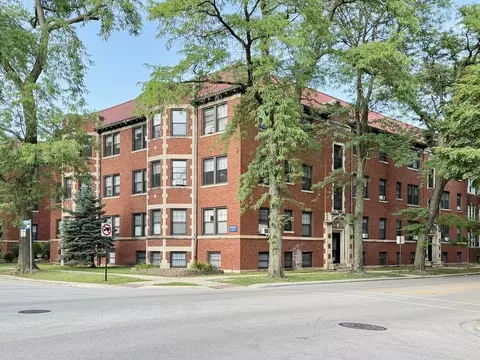 1031 Dempster St #3W, Evanston, IL 60201