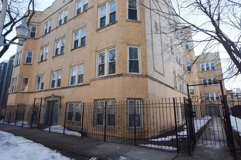 1933 W Crystal St #2A, Chicago, IL 60622