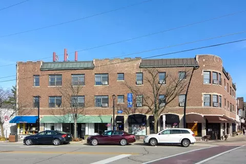 725 St Johns Ave #04, Highland Park, IL 60035