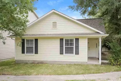 15819 E Park Ct, Houston, TX 77082