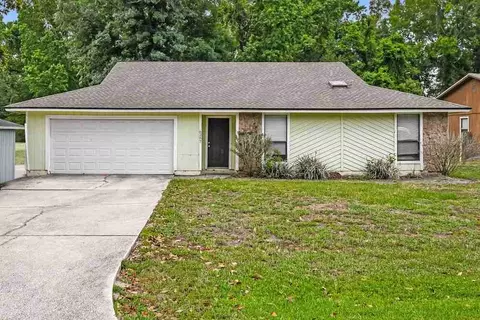 6267 Island Forest Dr, Fleming Island, FL 32003