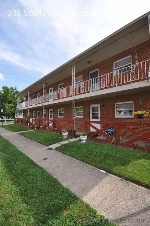 208 Southwood Ave #F, Columbus, OH 43207