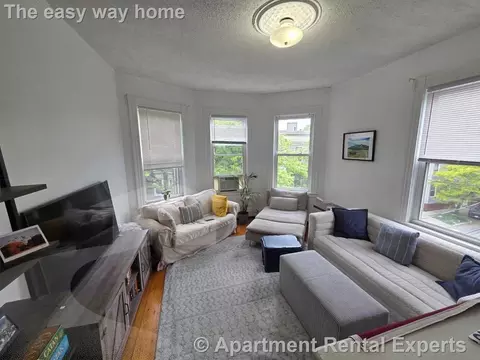 254 Windsor St #3L, Cambridge, MA 02139