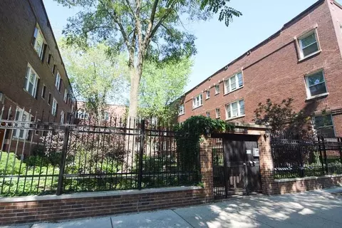 4708 N Racine Ave #2E, Chicago, IL 60640