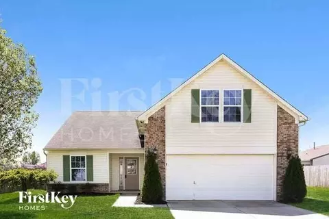 955 Braun Dr, Greenfield, IN 46140