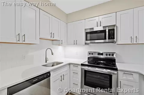 632 Massachusetts Ave #506, Cambridge, MA 02139