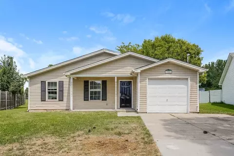 722 Lou Gehrig Cir, La Vergne, TN 37086