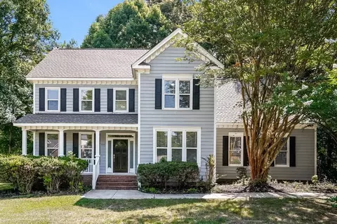 900 Birkdale Dr, Clayton, NC 27527