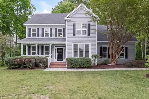 900 Birkdale Dr, Clayton, NC 27527