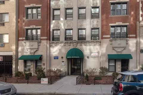 425 W Roscoe St #610, Chicago, IL 60657