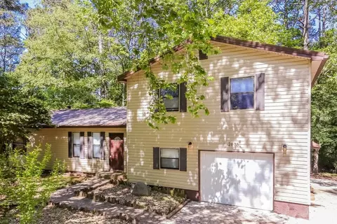 2873 Melanie Ln, Douglasville, GA 30135
