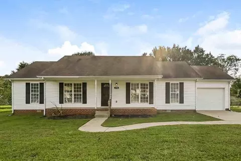 1990 Bolden Dr, Murfreesboro, TN 37127
