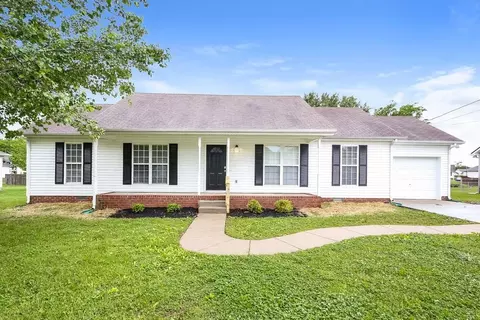 1990 Bolden Dr, Murfreesboro, TN 37127